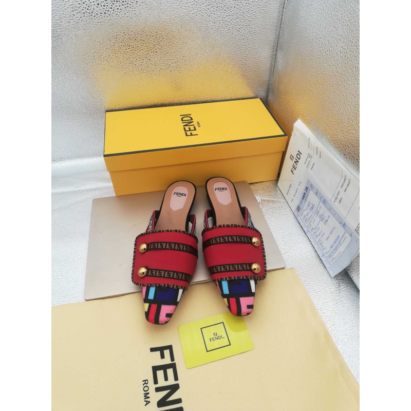 F**di slippers